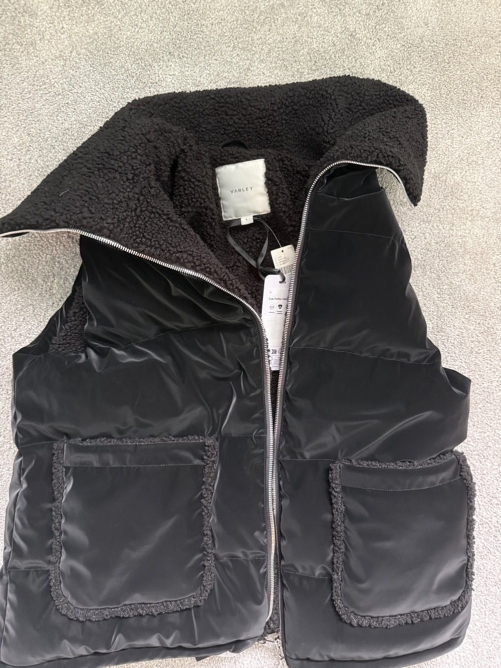 Varley Black Sherpa-Lined Vest - Picture 2 of 4
